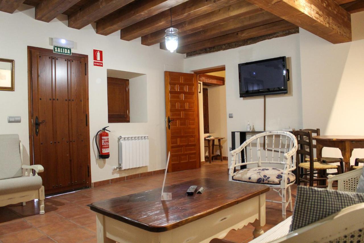 Casa Rural Las Bodegas Valbuena De Duero Esterno foto